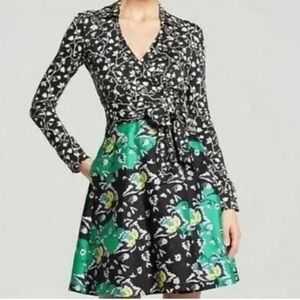 DVF Amelianna wrap dress, flared. Floral print cotton & silk. Size 6 / M.